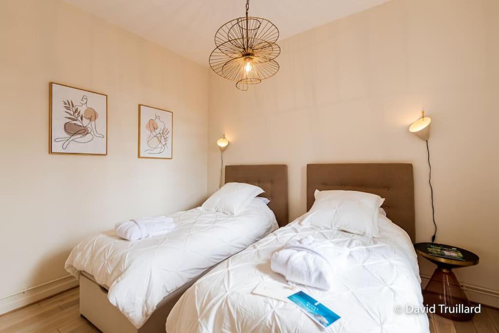 Suites Mana - Matahina Avec Vue Superbe Sur La Place Ducale Et Parking Prive Inclus Charleville-Mézières Dış mekan fotoğraf