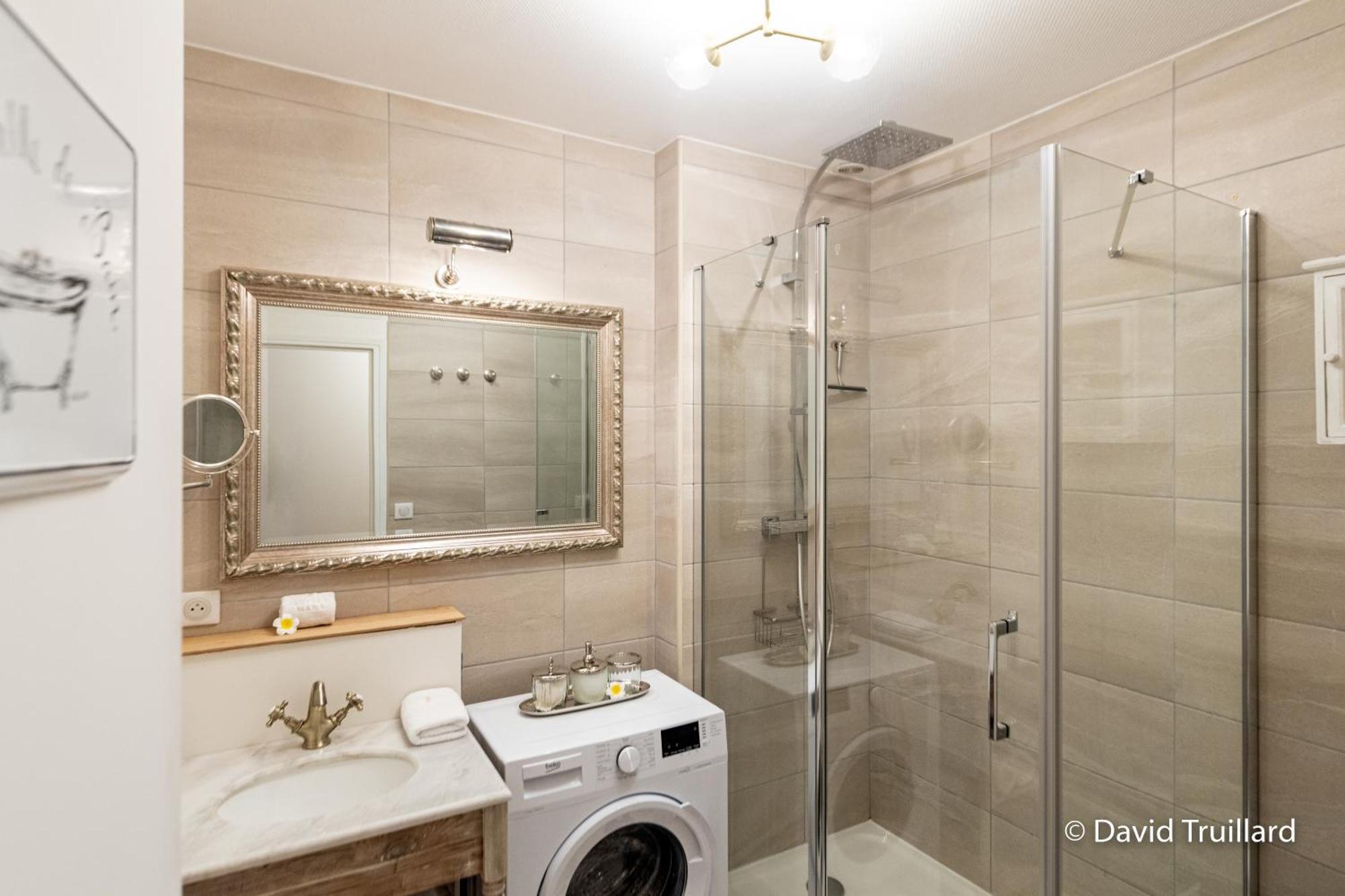 Suites Mana - Matahina Avec Vue Superbe Sur La Place Ducale Et Parking Prive Inclus Charleville-Mézières Dış mekan fotoğraf