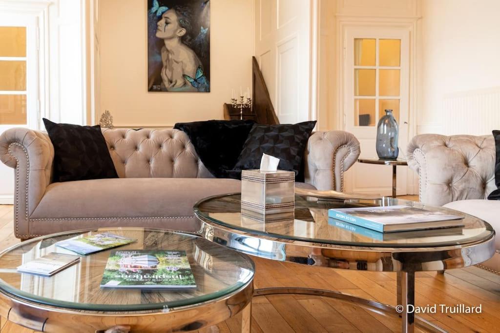 Suites Mana - Matahina Avec Vue Superbe Sur La Place Ducale Et Parking Prive Inclus Charleville-Mézières Dış mekan fotoğraf